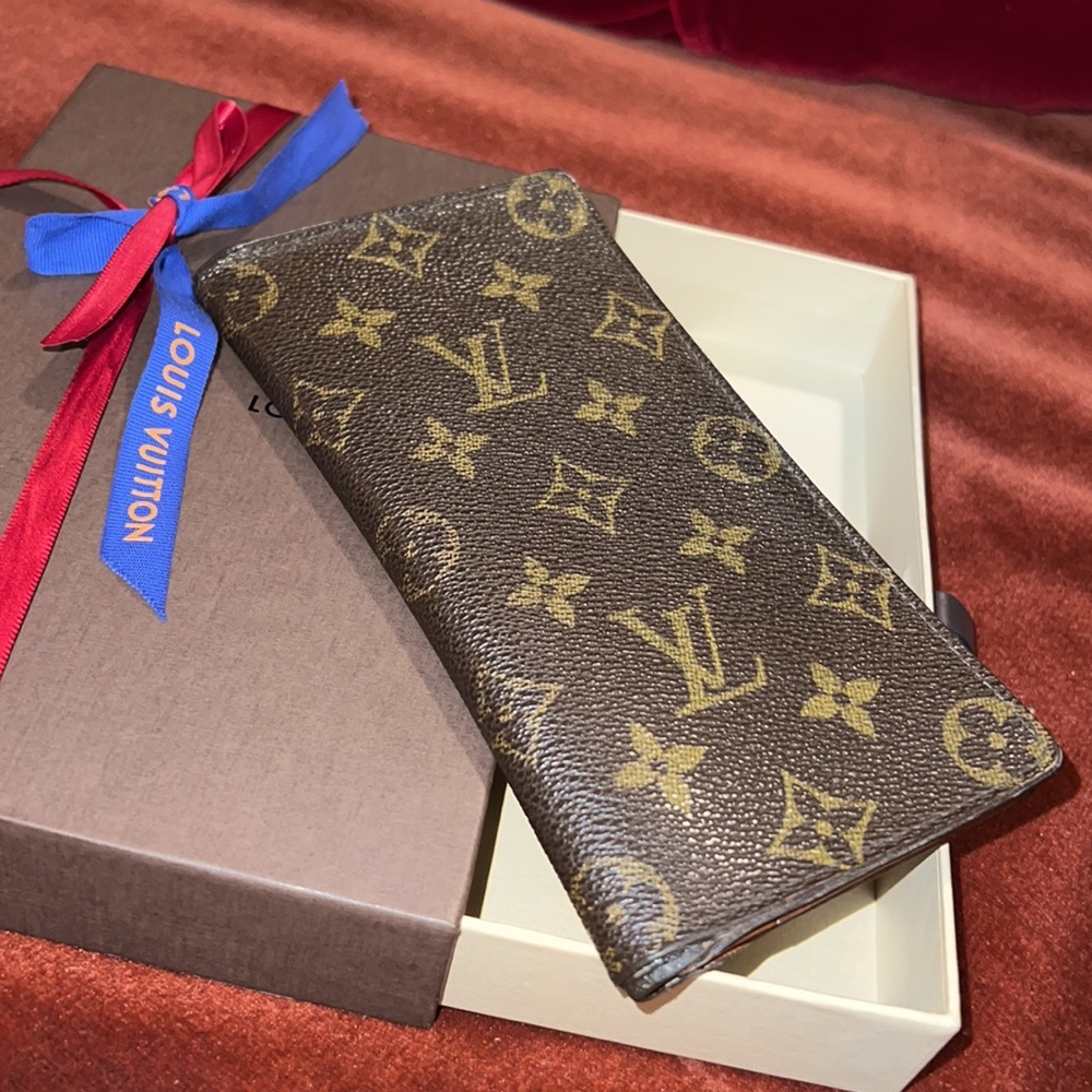 Authentic Louis Vuitton monogram long wallet